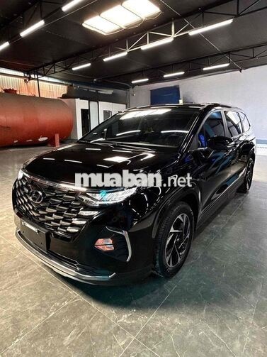 Hyundai Custin 2.0T 2023 6 chỗ 15000 km Đen