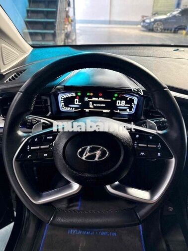 Hyundai Custin 2.0T 2023 6 chỗ 15000 km Đen