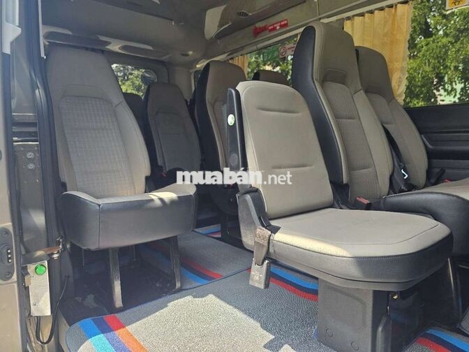 TRANSIT TREND 2024 MẪU MỚI 92000KM BH 1 NĂM