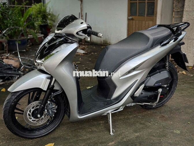 SH 150 CBS 2022 Bạc 4.000 km siêu cọp