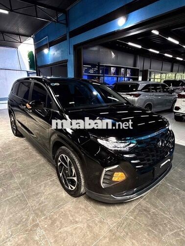 Hyundai Custin 2.0T 2023 6 chỗ 15000 km Đen