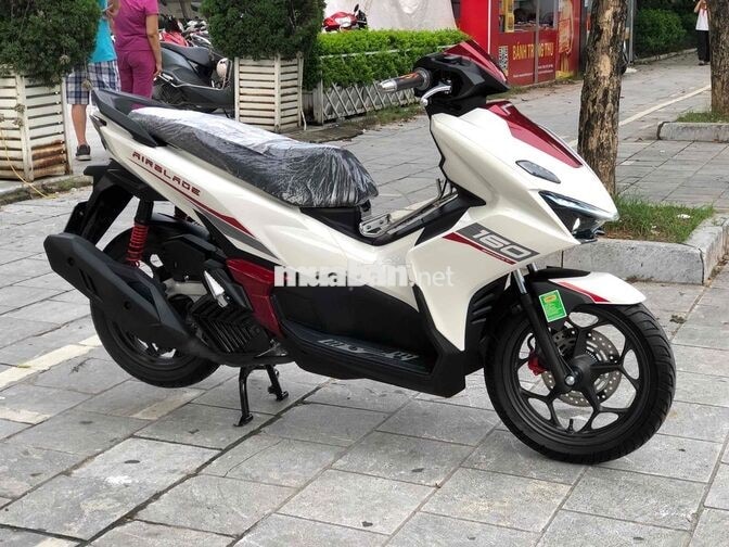Honda Airblade 160 ABS 2026 Trắng đỏ 1300 km