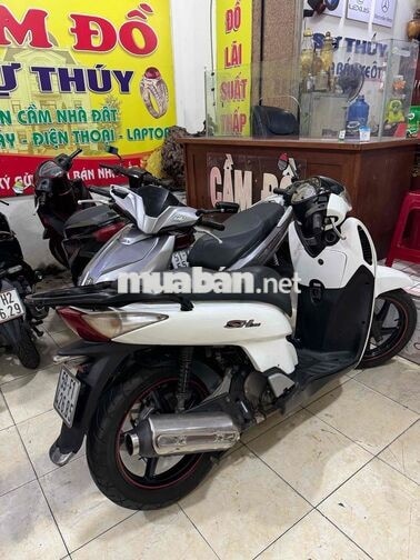 Honda SH 150cc Phun xăng điện tử Ý Trắng
