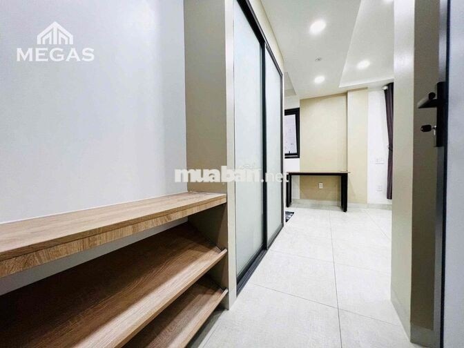siêu phẩm căn Hộ view kính cửa sổ sát Trung tâm q1 gần Parc Mall