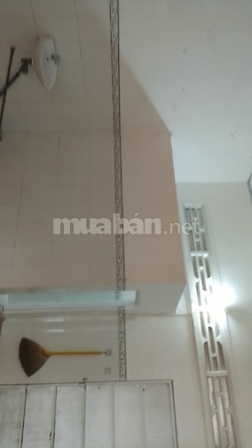 Cho thuê nhà mặt tiền ngang 4m mbkd kv ngã 4 đối diện bến xe p8 TPVL
