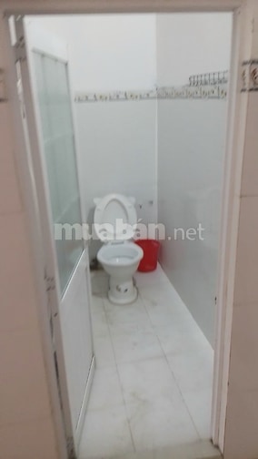 Cho thuê nhà mặt tiền ngang 4m mbkd kv ngã 4 đối diện bến xe p8 TPVL