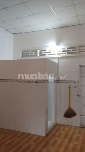 Cho thuê nhà mặt tiền ngang 4m mbkd kv ngã 4 đối diện bến xe p8 TPVL