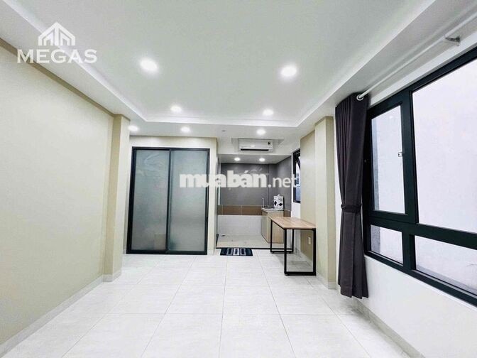 siêu phẩm căn Hộ view kính cửa sổ sát Trung tâm q1 gần Parc Mall
