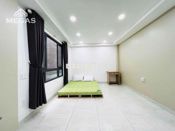 siêu phẩm căn Hộ view kính cửa sổ sát Trung tâm q1 gần Parc Mall