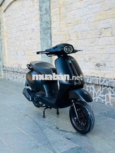 Victoria AT88 bản đặc biệt 2024 Đèn vuông pa lê