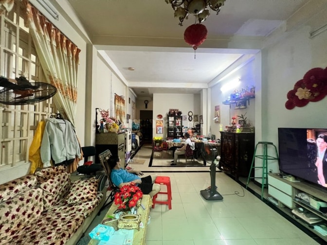  mặt tiền quận 3 dt 5m x 16m 3 tầng sân thượng, mở công ty, cửa hàng..