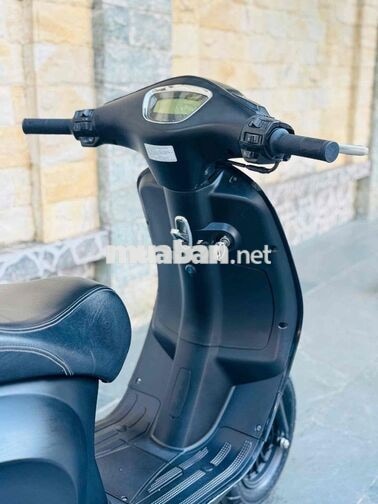 Victoria AT88 bản đặc biệt 2024 Đèn vuông pa lê