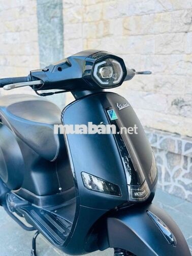 Victoria AT88 bản đặc biệt 2024 Đèn vuông pa lê