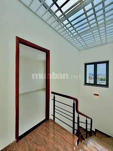 HÀNG HIẾM - NHÀ MẶT TIỀN NGANG 6m - 6 TẦNG LẦU PHẠM VĂN ĐỒNG, P3, GV