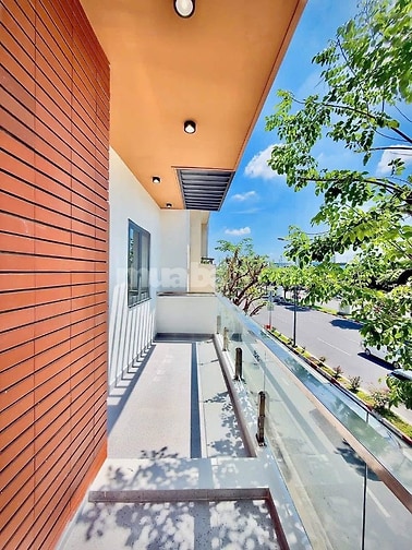 HÀNG HIẾM - NHÀ MẶT TIỀN NGANG 6m - 6 TẦNG LẦU PHẠM VĂN ĐỒNG, P3, GV