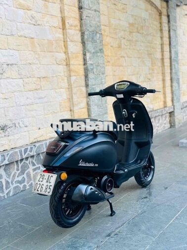 Victoria AT88 bản đặc biệt 2024 Đèn vuông pa lê