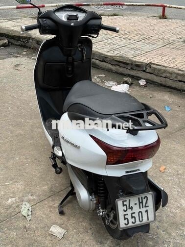 Honda Lead Trắng Đen