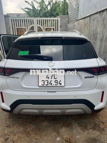 Suzuki Fronx Trắng 11494 km