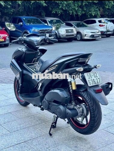 Yamaha NVX V1, 155cc màu Đen nhám có Smartkey