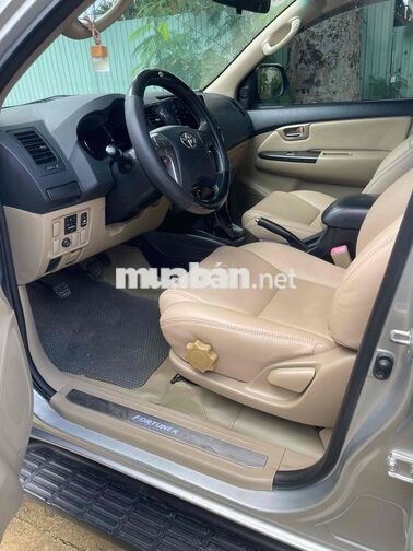 Toyota Fortuner 2014 Bạc