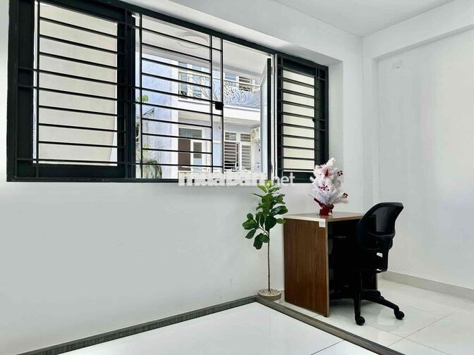 CHÍNH CHỦ CHO THUÊ PHÒNG FULL NỘI THẤT CỬA SỔ TRỜI GIÁ PHẢI CHĂNG