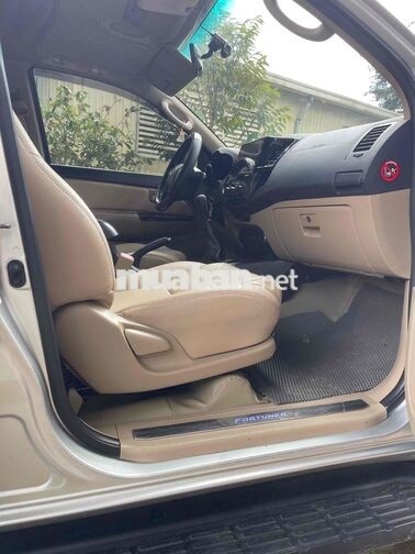 Toyota Fortuner 2014 Bạc
