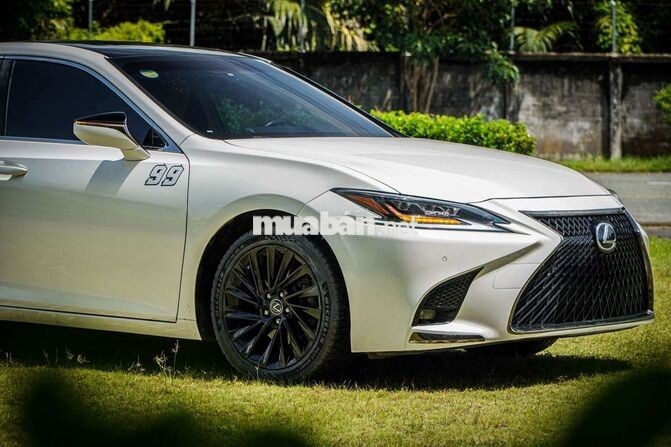 Lexus ES250 model 2020 Trắng ngọc trai cực đẹp
