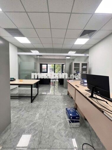 40tr/th cho thuê Galaxy Vạn Phúc, 91m2 6 tầng, hoàn thiện thông sàn