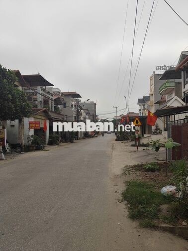 Nhà mặt phố xã Phạm Ngũ Lão, Ân thi