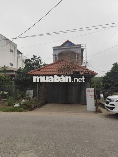 Nhà mặt phố xã Phạm Ngũ Lão, Ân thi