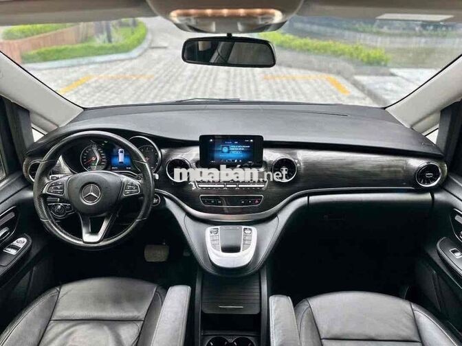 Mercedes-Benz V250 Luxury 2021 Đen 23.000 miles