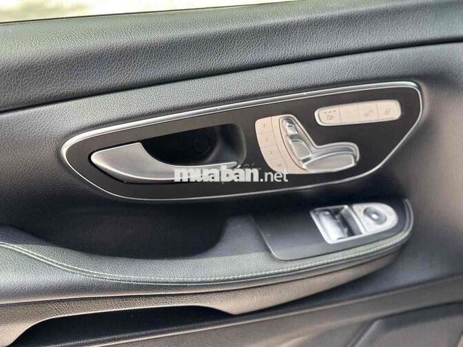 Mercedes-Benz V250 Luxury 2021 Đen 23.000 miles