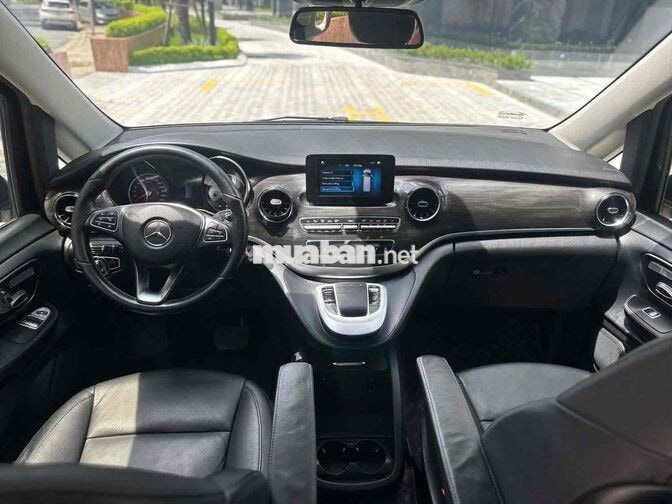 Mercedes-Benz V250 Luxury 2021 Đen 23.000 miles