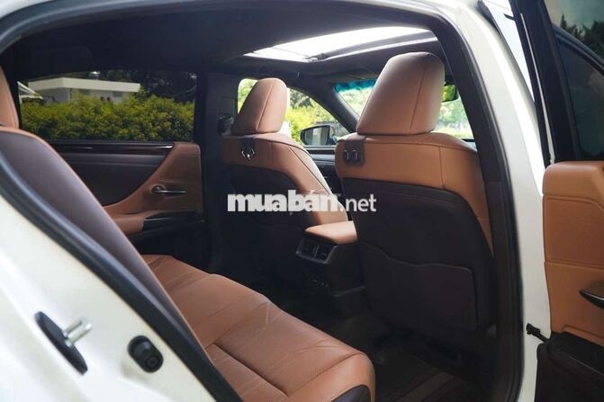 Lexus ES250 model 2020 Trắng ngọc trai cực đẹp
