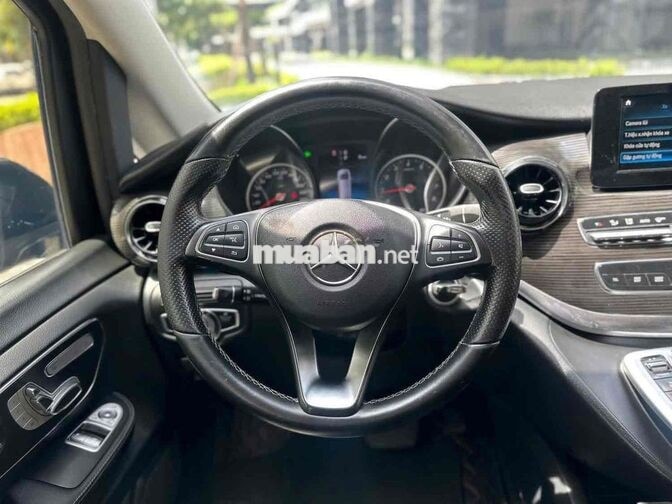 Mercedes-Benz V250 Luxury 2021 Đen 23.000 miles