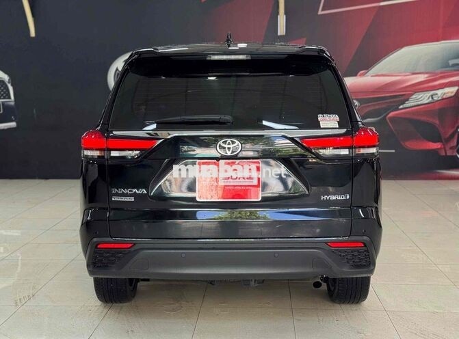INNOVA CROSS HYBRID 2025 - GIÁ CÒN GIẢM