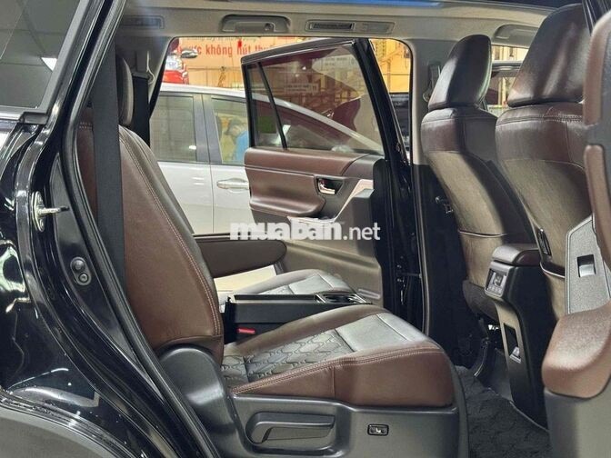 INNOVA CROSS HYBRID 2025 - GIÁ CÒN GIẢM