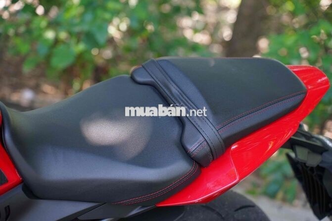 ❤️🩷Honda CBR650R E-Clutch 2025 odo 4k lướt