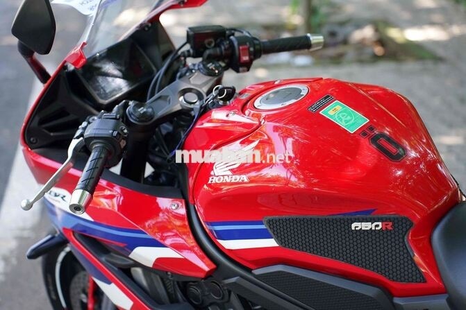 ❤️🩷Honda CBR650R E-Clutch 2025 odo 4k lướt
