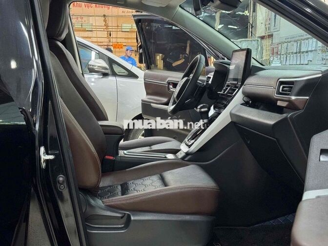 INNOVA CROSS HYBRID 2025 - GIÁ CÒN GIẢM