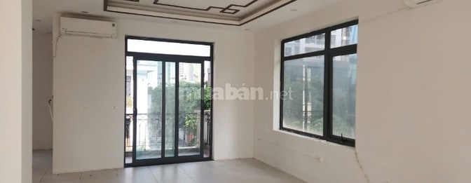 Cho thuê  văn phòng 90m2,  tầng 3. Đ/c: 35 Lê Văn Thiêm, Thanh Xuân