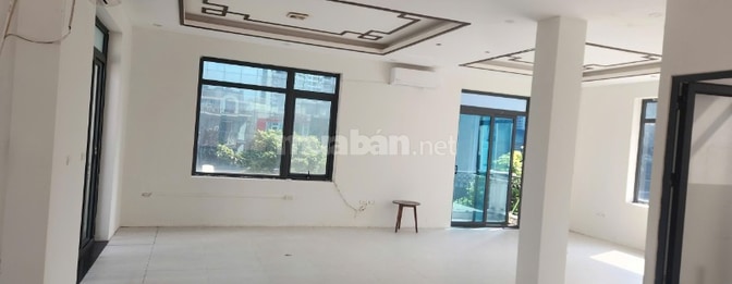 Cho thuê  văn phòng 90m2,  tầng 3. Đ/c: 35 Lê Văn Thiêm, Thanh Xuân