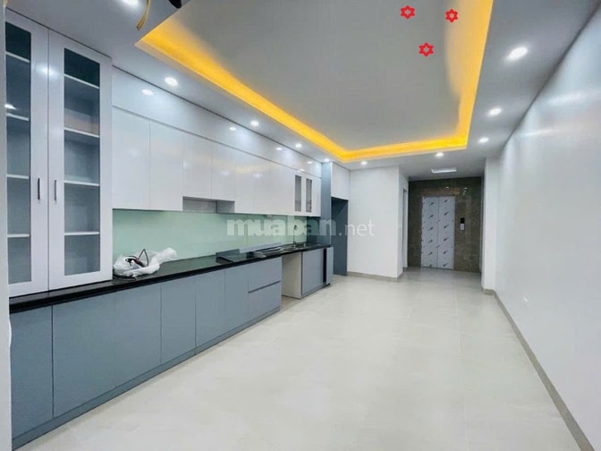 NHÀ MỚI -THANG MÁY- TRẦN THÁI TÔNG- GIÁ15 TỶ