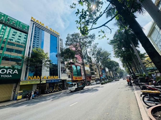 Cho thuê nhà số 9-9bis An Dương Vương, Phường 7, Quận 5 ( P An Đông)