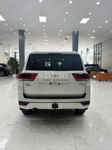 Bán Land Cruiser LC300 sản xuất 2023, chạy lướt  2 vạn Km cực mới.