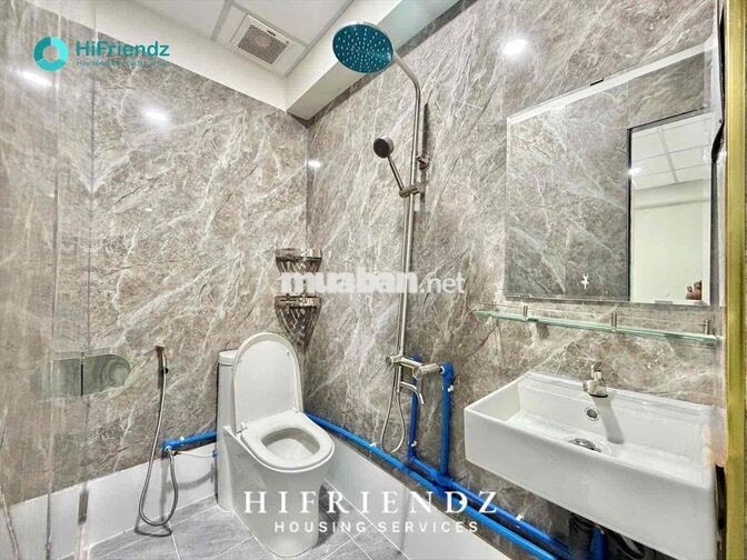 Trống sẳn studio bancol full nội thất ngay UEH cs N