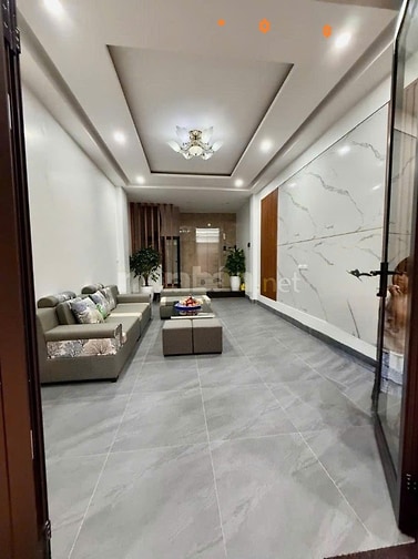 NHÀ MỚI -THANG MÁY- TRẦN THÁI TÔNG- GIÁ15 TỶ
