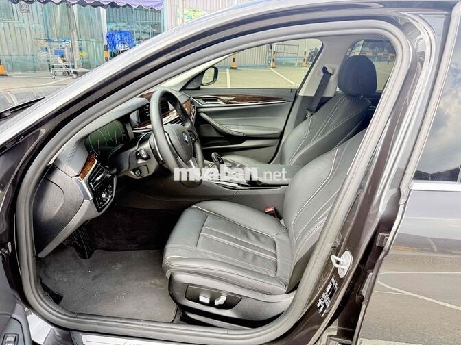 BMW 530i 2019