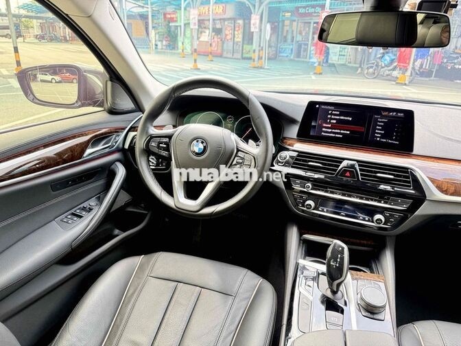BMW 530i 2019