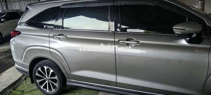 chính chủ bán Toyota Veloz Cross 2022 bạc ánh tím